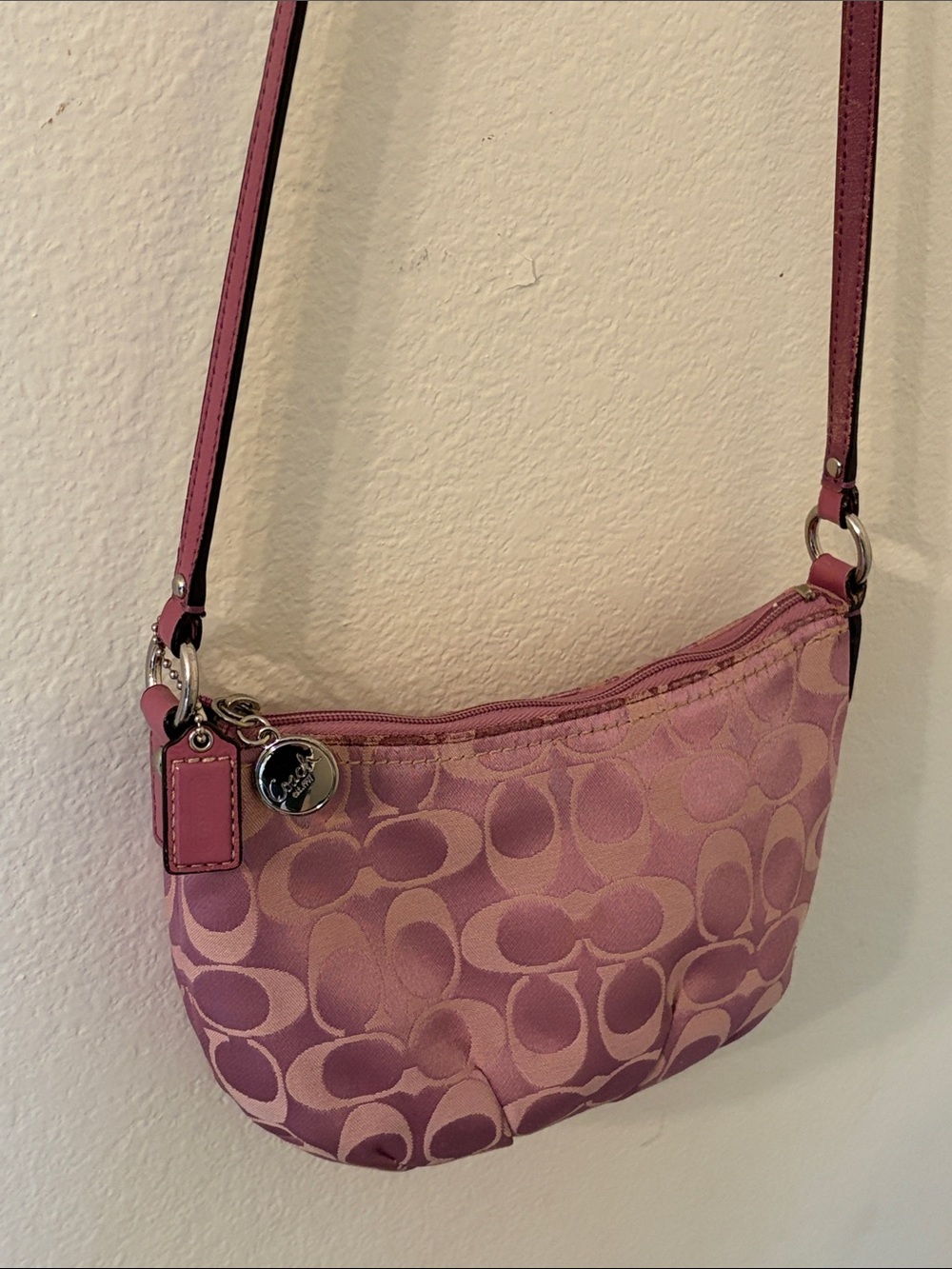 Coach Signature Crossbody Purse - Picture 11 of 14